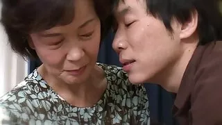 브루시아토 미시 포르노