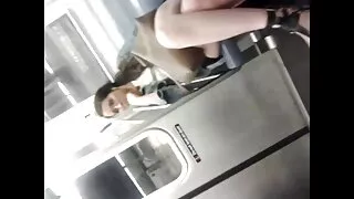 사람이 엿 섹시한중년여성으로 큰 엉덩이 초대 남 포르노 및 분무 정액에 혀